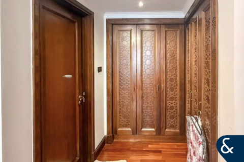 Apartamento en Old Town, Dubai, 1 dormitorio, 90 m², № 78830 - foto 9