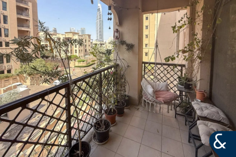 Apartamento en Old Town, Dubai, 1 dormitorio, 90 m², № 78830 - foto 1