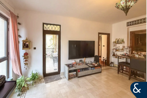 Apartamento en Old Town, Dubai, 1 dormitorio, 90 m², № 78830 - foto 4