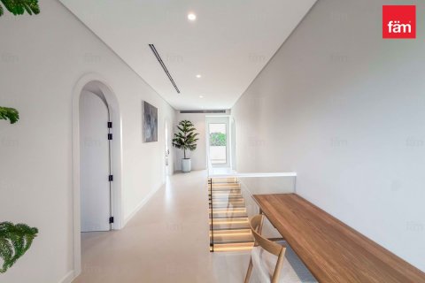 Villa en Dubai, 5 dormitorios, 593.2 m², № 86039 - foto 16