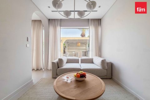 Villa en Dubai, 5 dormitorios, 593.2 m², № 86039 - foto 8