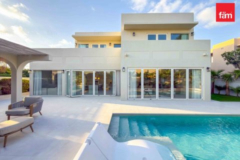 Villa en Dubai, 5 dormitorios, 593.2 m², № 86039 - foto 25