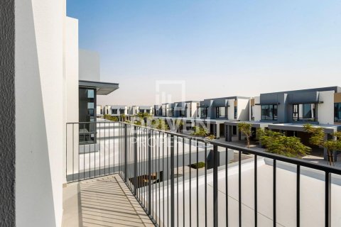 Townhouse in The Valley, Dubai 4 bedrooms, 260 sq.m. № 87411 - photo 15