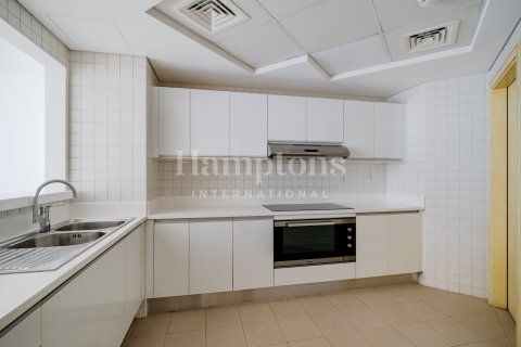 Apartment in Jumeirah Beach Residence, Dubai 2 bedrooms, 149.66673300 sq.m. № 16698 - photo 9