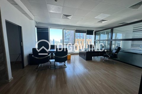 Снять в аренду офис в Churchill Towers, Бизнес-Бэй, Дубай: 87м², № 38321 - фото 3