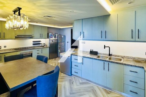 Снять в аренду пентхаус в Дубае: 4 спальни, 524.4м², № 49223 - фото 5