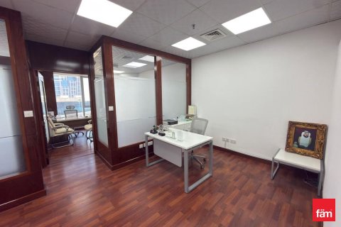 Bureau à Business Bay, Dubai, 82.5 m², № 112578 - photo 2