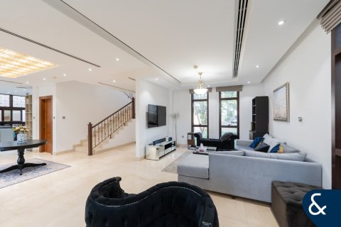 Купить виллу в Jumeirah Park Homes, Jumeirah Park, Дубай: 4 спальни, 733м², № 78975 - фото 25