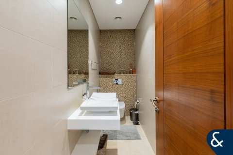 Купить виллу в Jumeirah Park Homes, Jumeirah Park, Дубай: 4 спальни, 733м², № 78975 - фото 9