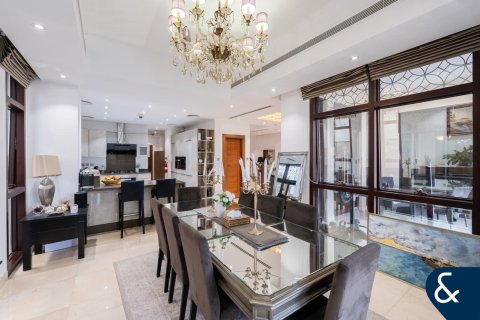 Купить виллу в Jumeirah Park Homes, Jumeirah Park, Дубай: 4 спальни, 733м², № 78975 - фото 11