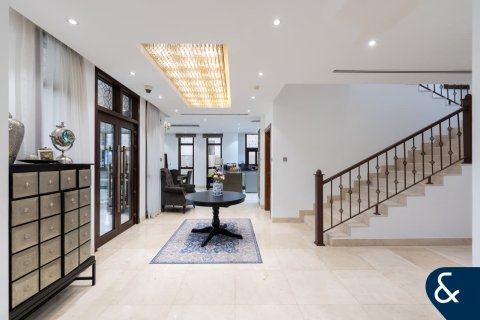 Купить виллу в Jumeirah Park Homes, Jumeirah Park, Дубай: 4 спальни, 733м², № 78975 - фото 3