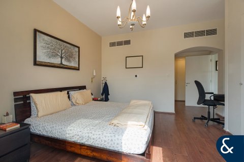 Купить виллу в Springs 15, The Springs, Дубай: 3 спальни, 290м², № 78976 - фото 13