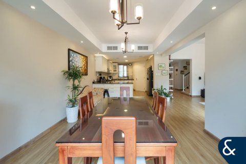 Купить виллу в Springs 15, The Springs, Дубай: 3 спальни, 290м², № 78976 - фото 5