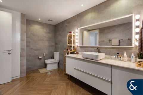 Купить виллу в Springs 15, The Springs, Дубай: 3 спальни, 290м², № 78976 - фото 17