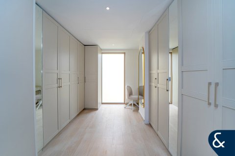 Villa en Victory Heights, Dubai Sports City, Dubai, 5 dormitorios, 557 m², № 78969 - foto 10