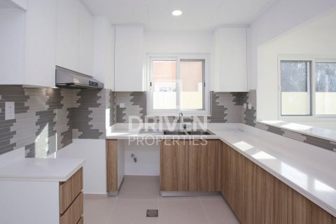 Townhouse in Villanova, Dubai Land, Dubai 4 bedrooms, 216 sq.m. № 19727 - photo 6