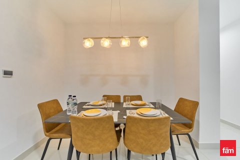 Снять в аренду квартиру в Dubai Sports City, Дубай: 2 спальни, 99.2м², № 89362 - фото 7