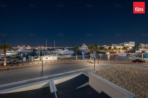 Apartment in Mina Rashid, Dubai 2 bedrooms, 108 sq.m. № 89376 - photo 19