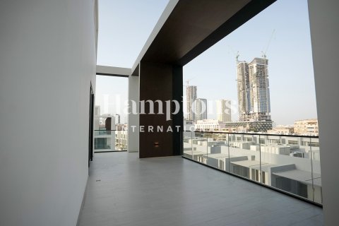 Apartment in FIVE at Jumeirah Village Circle, Jumeirah Village Circle, Dubai 1 bedroom, 158.97932972 sq.m. № 96693 - photo 17