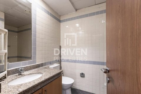 Apartment in Barsha Heights (Tecom), Dubai 2 bedrooms, 121 sq.m. № 19267 - photo 10