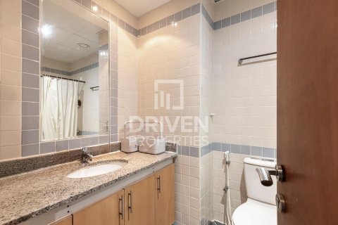 Apartment in Barsha Heights (Tecom), Dubai 2 bedrooms, 121 sq.m. № 19267 - photo 8