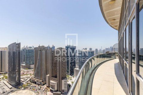 Apartment in Barsha Heights (Tecom), Dubai 2 bedrooms, 122 sq.m. № 19268 - photo 3