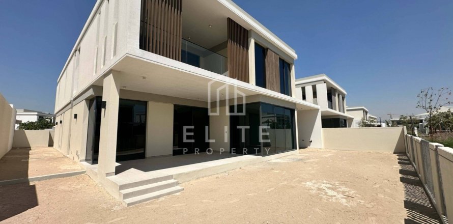 Villa à Dubai, 5 chambres, № 38648