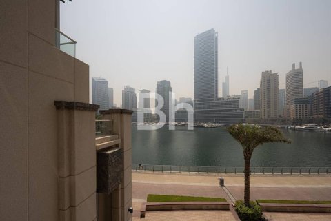 Apartment in Dubai Marina, Dubai 2 bedrooms, 129 sq.m. № 21349 - photo 13