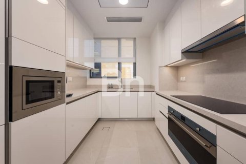 Apartment in Al Wasl, Dubai 3 bedrooms, 201 sq.m. № 21311 - photo 6