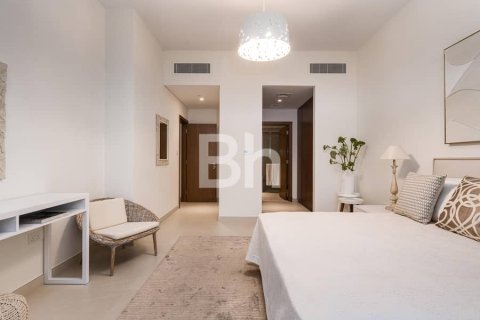 Apartment in Al Wasl, Dubai 3 bedrooms, 201 sq.m. № 21311 - photo 17