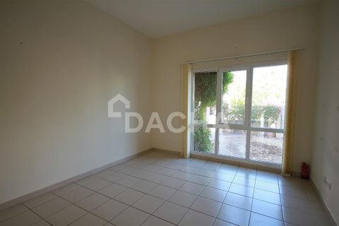 Villa in Meadows, Dubai 6 bedrooms, 464.5 sq.m. № 7013 - photo 5