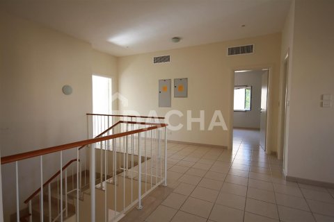 Villa in Meadows, Dubai 6 bedrooms, 464.5 sq.m. № 7013 - photo 11
