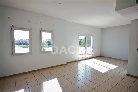 Villa in Meadows, Dubai 6 bedrooms, 464.5 sq.m. № 7013 - photo 10