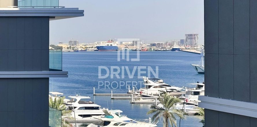 Apartment in Mina Rashid, Dubai 2 bedrooms, 107.95 sq.m. № 129627