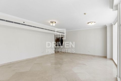 Apartment in Dorra Bay, Dubai Marina, Dubai 3 bedrooms, 187.48 sq.m. № 129638 - photo 2