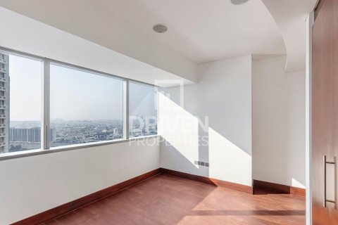 Apartment in World Trade Center, Dubai 2 bedrooms, 116.04 sq.m. № 129641 - photo 6