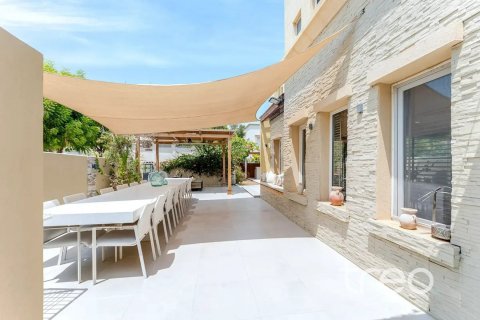 Villa en The Springs, Dubai, 3 dormitorios, 208.66 m², № 138019