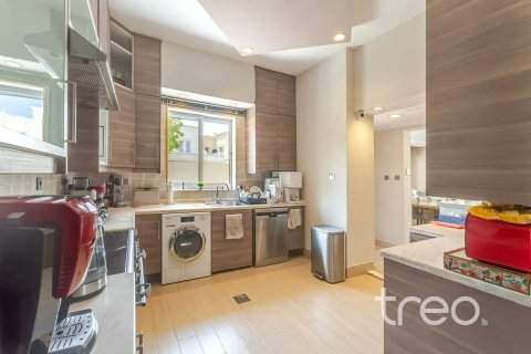 Villa en The Springs, Dubai, 3 dormitorios, 208.66 m², № 138019 - foto 17