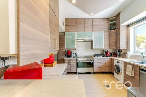 Villa en The Springs, Dubai, 3 dormitorios, 208.66 m², № 138019 - foto 21