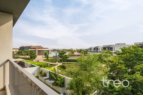 Villa in Dubai South (Dubai World Central), Dubai 5 bedrooms, 390.47 sq.m. № 138015 - photo 12