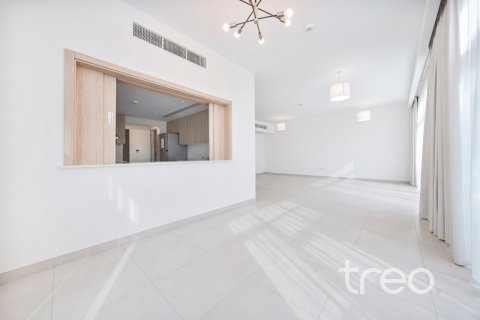 Villa in Dubai South (Dubai World Central), Dubai 5 bedrooms, 390.47 sq.m. № 138015 - photo 2