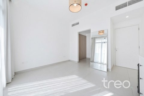 Villa in Dubai South (Dubai World Central), Dubai 5 bedrooms, 390.47 sq.m. № 138015 - photo 23