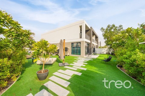 Villa in Dubai South (Dubai World Central), Dubai 5 bedrooms, 390.47 sq.m. № 138015 - photo 25