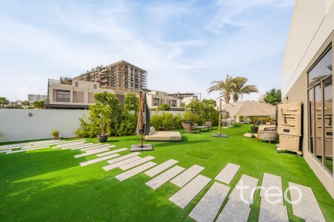 Villa in Dubai South (Dubai World Central), Dubai 5 bedrooms, 390.47 sq.m. № 138015 - photo 20