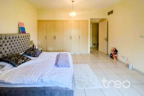Villa en The Springs, Dubai, 3 dormitorios, 228.08 m², № 138023 - foto 8