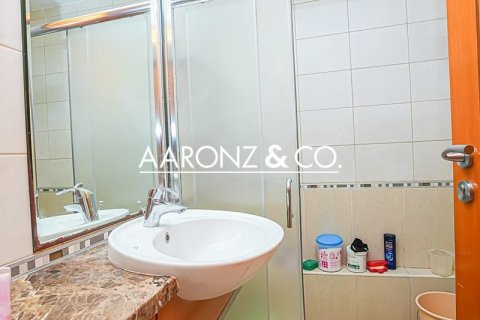 Appartement à Dubai Marina, Dubai, 2 chambres, 183.9 m², № 78380 - photo 8