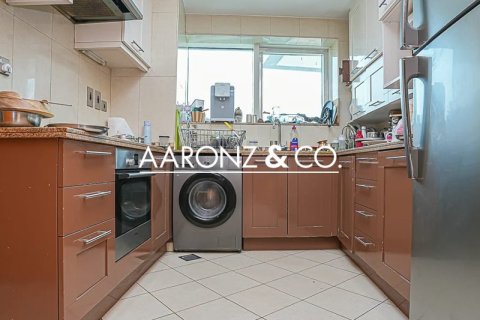 Appartement à Dubai Marina, Dubai, 2 chambres, 183.9 m², № 78380 - photo 6