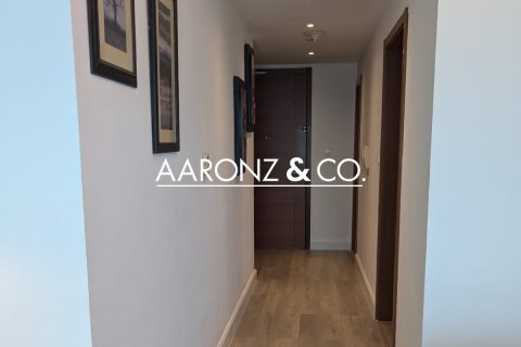 Appartement à Jumeirah Lake Towers, Dubai, 2 chambres, 102.2 m², № 78398 - photo 3