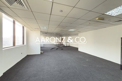 Office in Dubai Investment Park, Dubai 4014.9 sq.m. № 78395 - photo 6