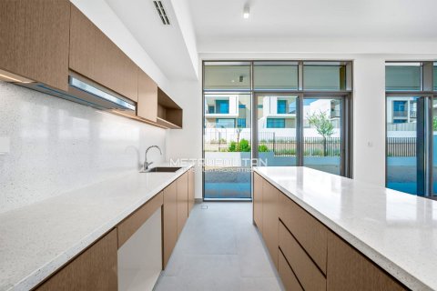 Villa en Al Furjan, Dubai, 4 dormitorios, 452 m², № 73470 - foto 9